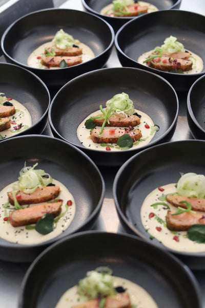 Sab's Deli - Dining op locatie