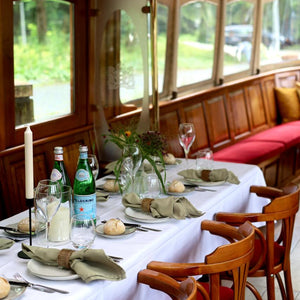 Sab's Deli - Dining op locatie