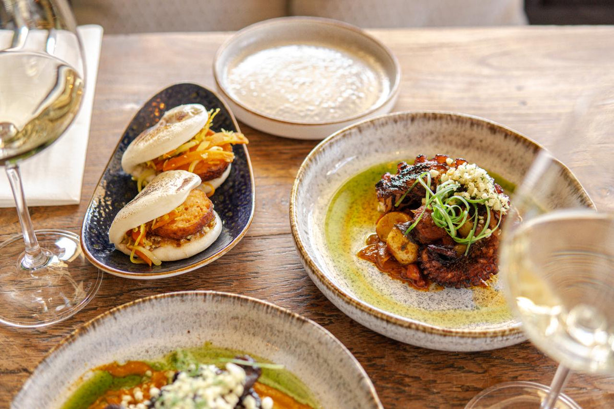 AREIA - SHARED DINING BOX