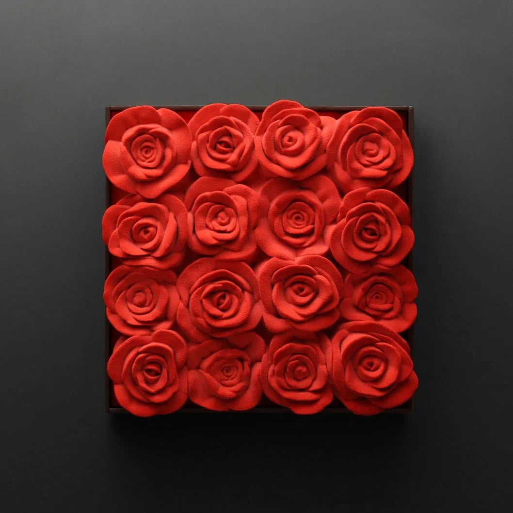 Rose cake raspberries & lychee 