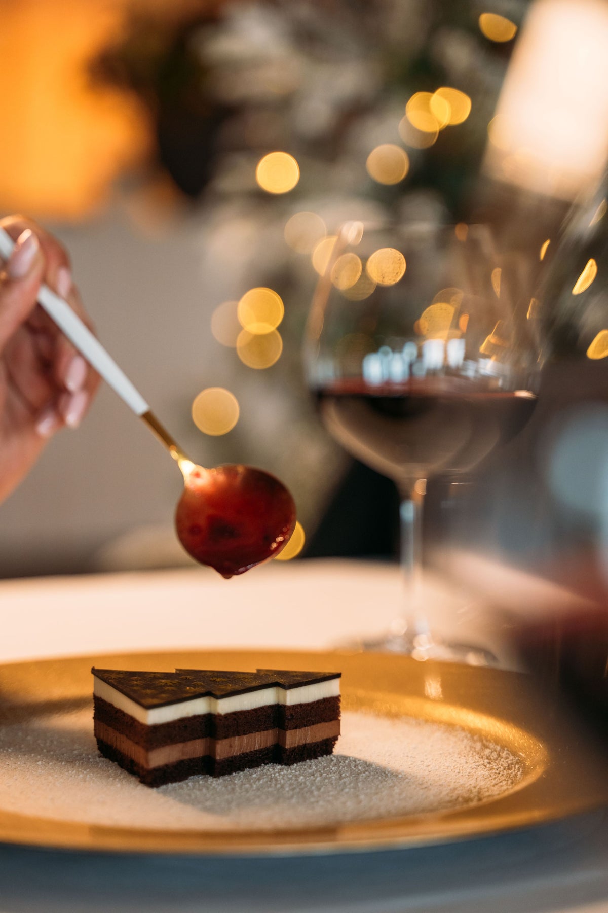 Stories | Sharing family dinner Christmas 