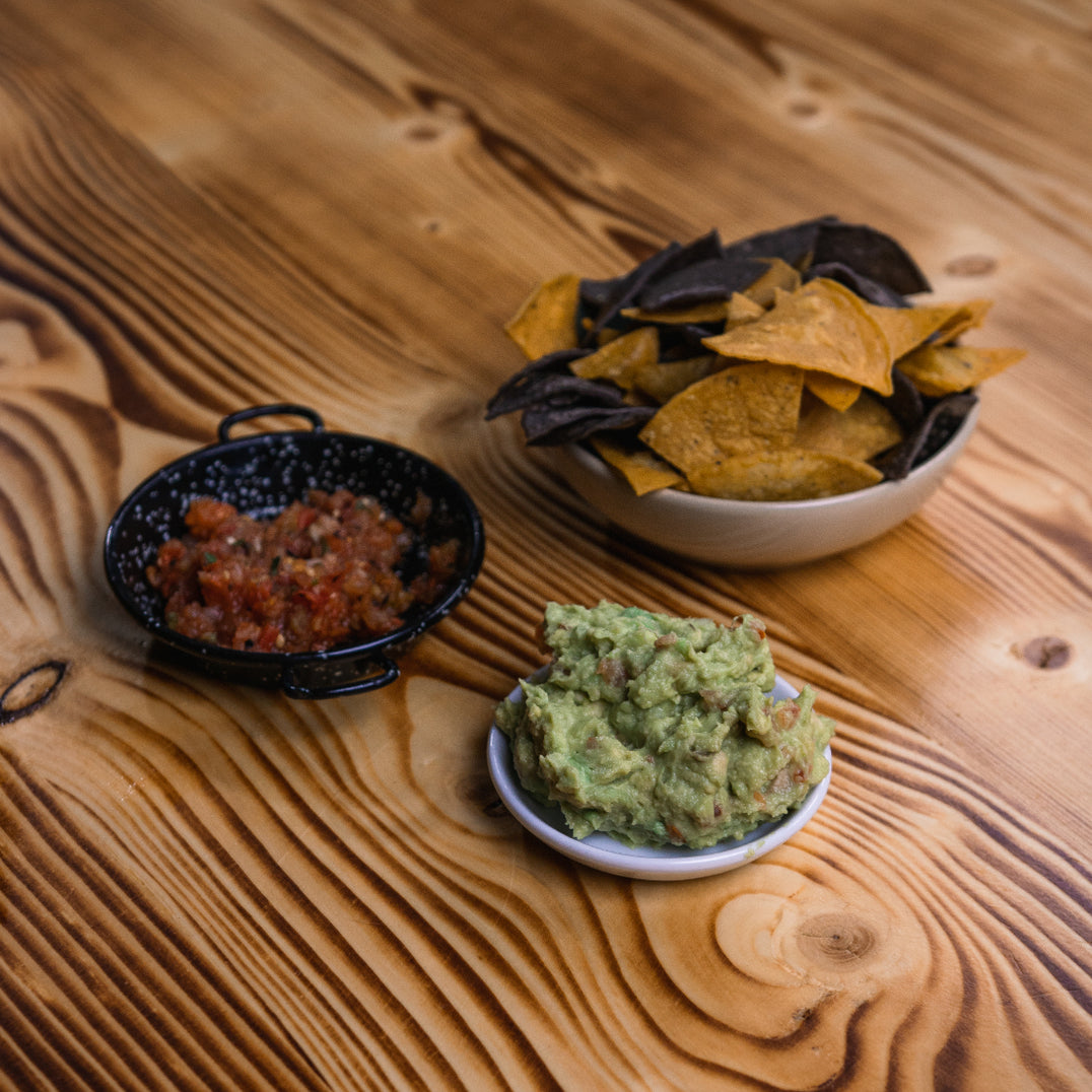 Totopos & Salsa